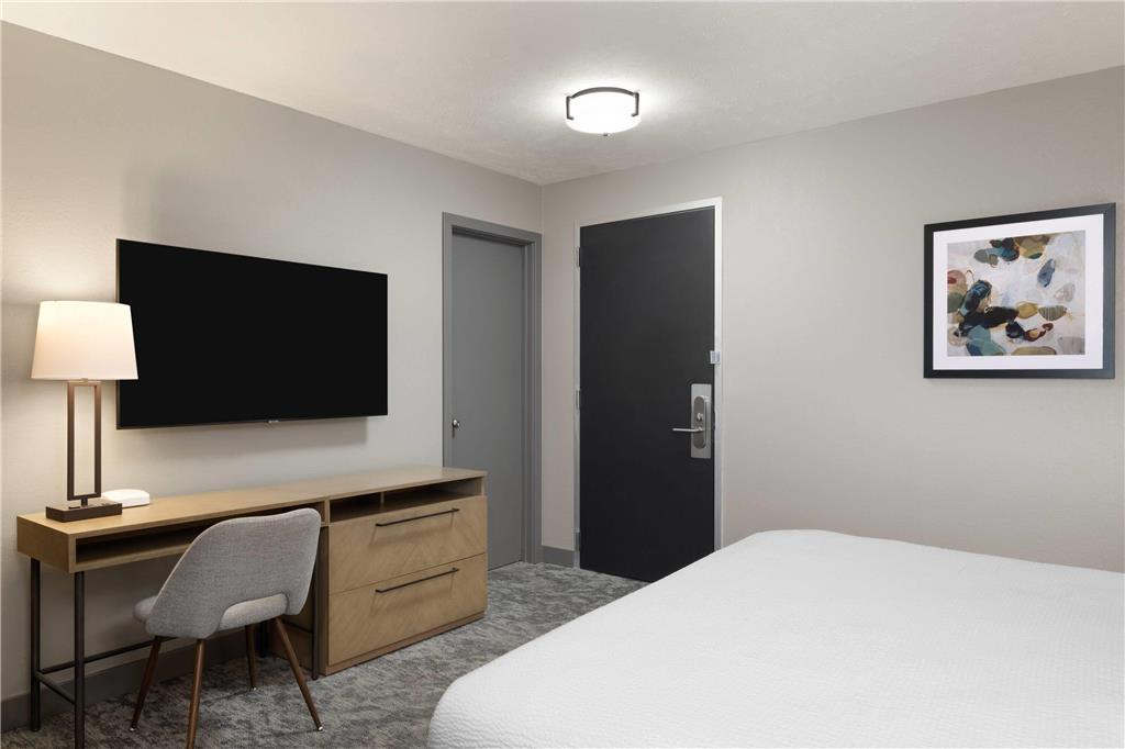 Eastland Suites Hotel & Conference Ctr Trademark by Wyndham - photo 12