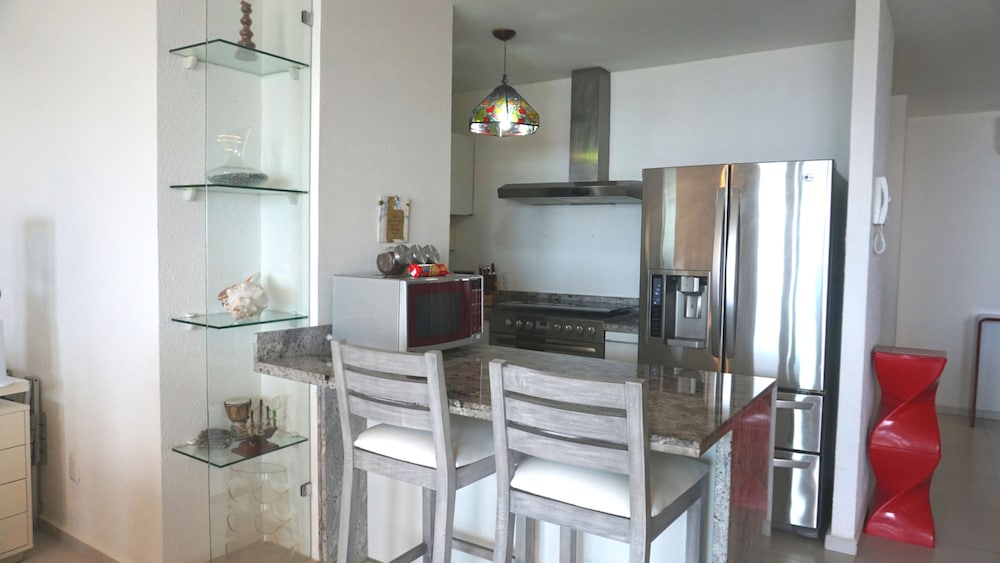 CARIBE Beachfront 2 BDR Incredible Oceanview — Cancun — photo 4