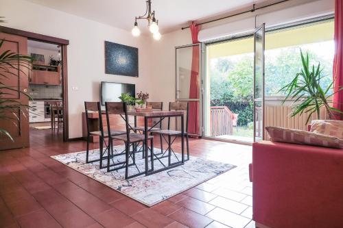 Ca'Molino Ampio appartamento con giardino privato vicino al centro storico fiera ospedale stazione centrale aeroporto Centergross — 4-Star Luxury Hotel in Bologna, Italy