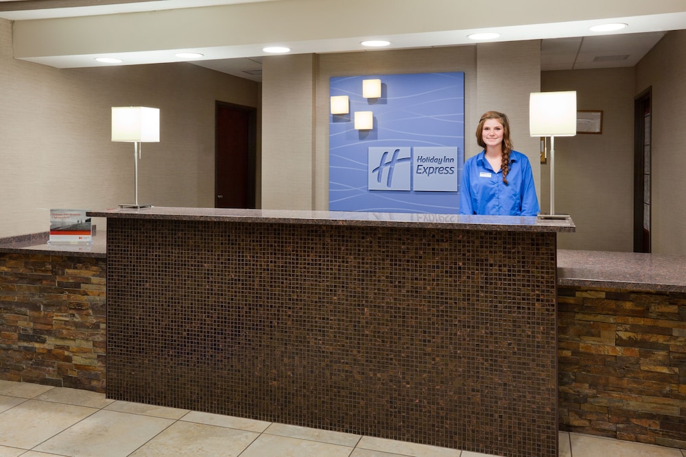 Holiday Inn Express & Suites Aberdeen an IHG Hotel - photo 4