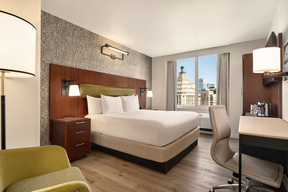 DoubleTree by Hilton New York Downtown - photo 18