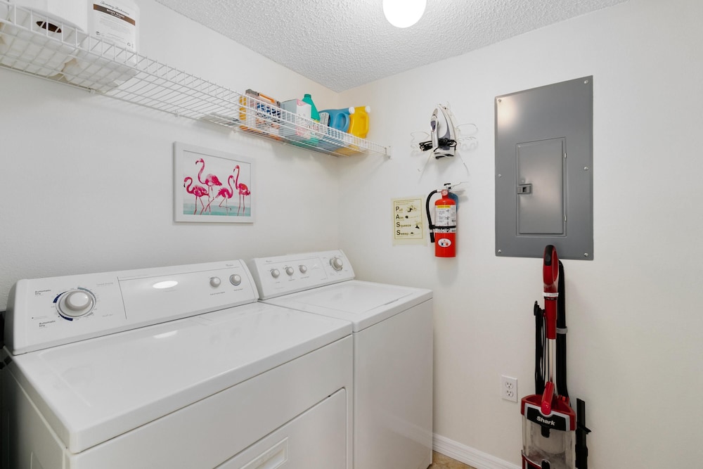Minutes to Disney Boutique 3BR 2.5 Bath Coastal TH - photo 23