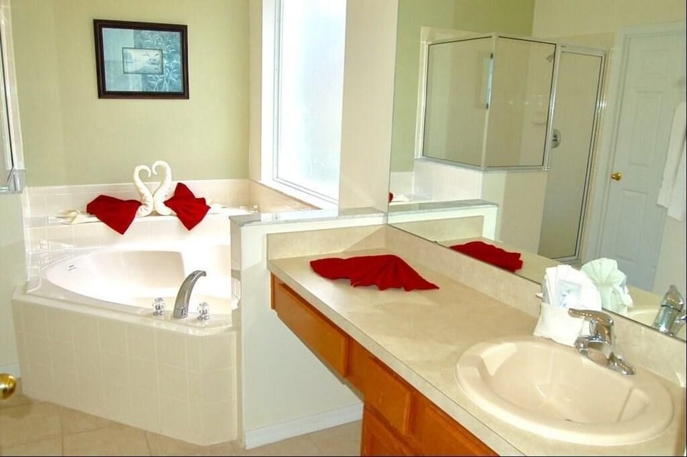 Ref 37 Beautiful 6 Bed Villa With Pool Gated Resort - photo 14