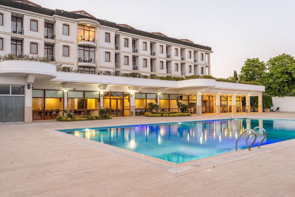 Westport İstanbul Hotel — hotel in Silivri