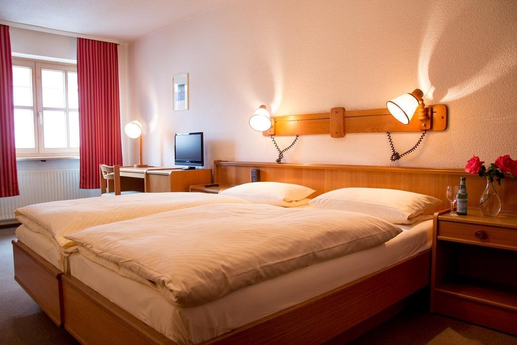 Hotel zur Post Garni — Dietfurt — photo 2