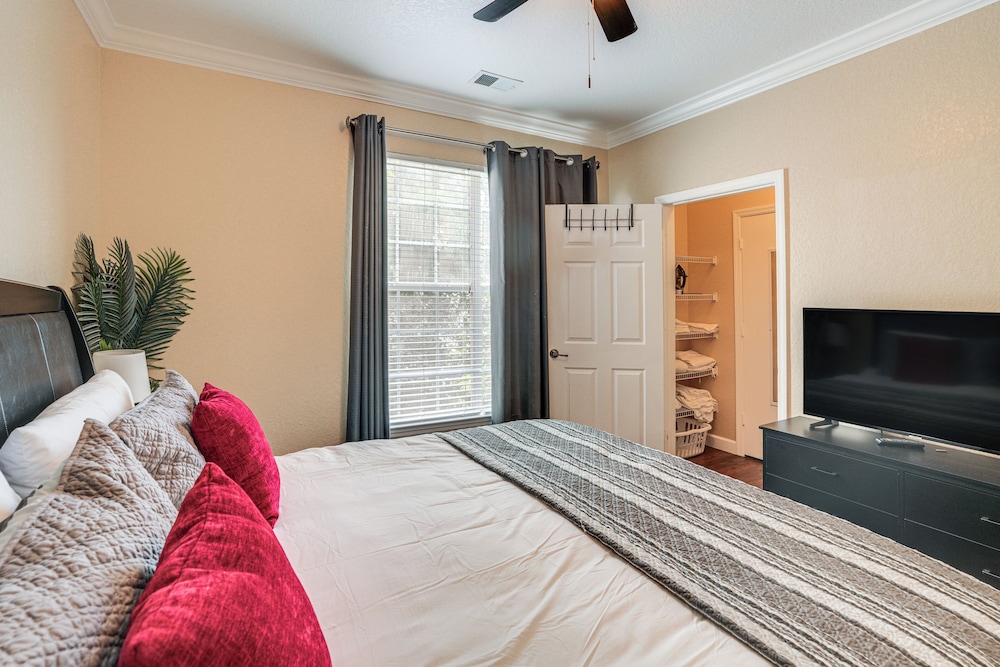 10 Mi to Wdw: Tuscana Condo w Resort Access - photo 10
