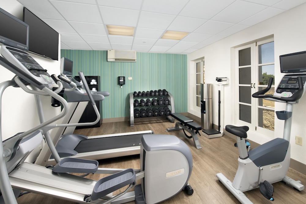 Holiday Inn Express San Antonio N Riverwalk Area by IHG - photo 17