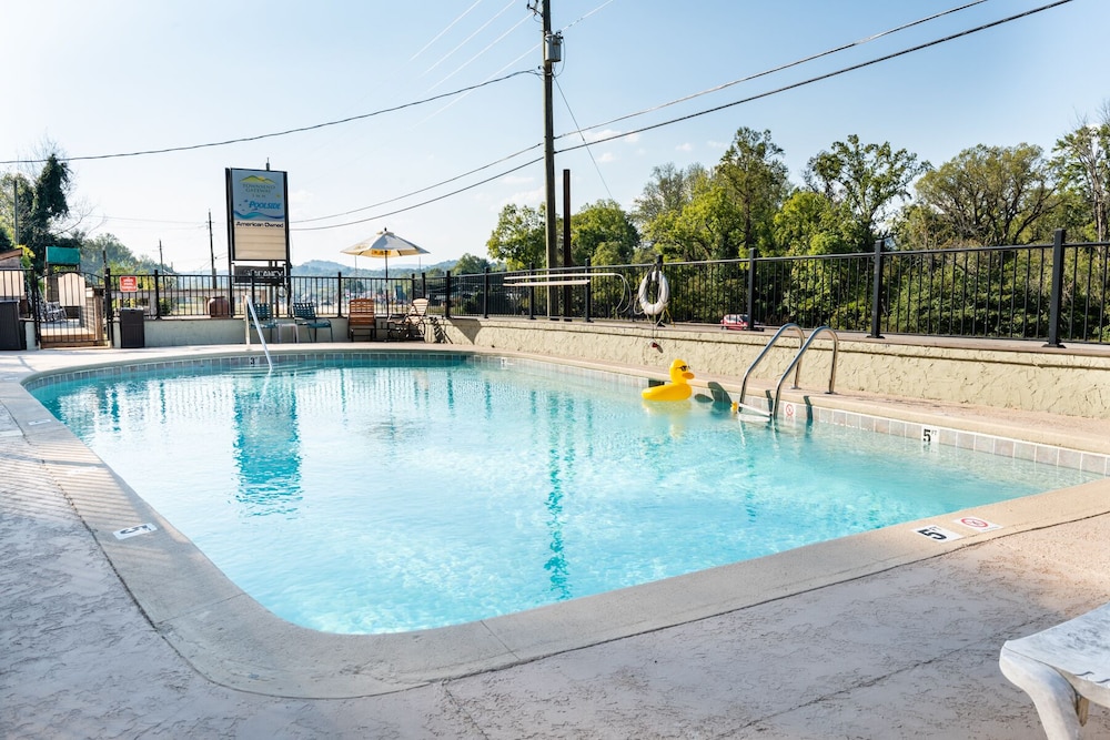 Townsend Gateway Inn - photo 24