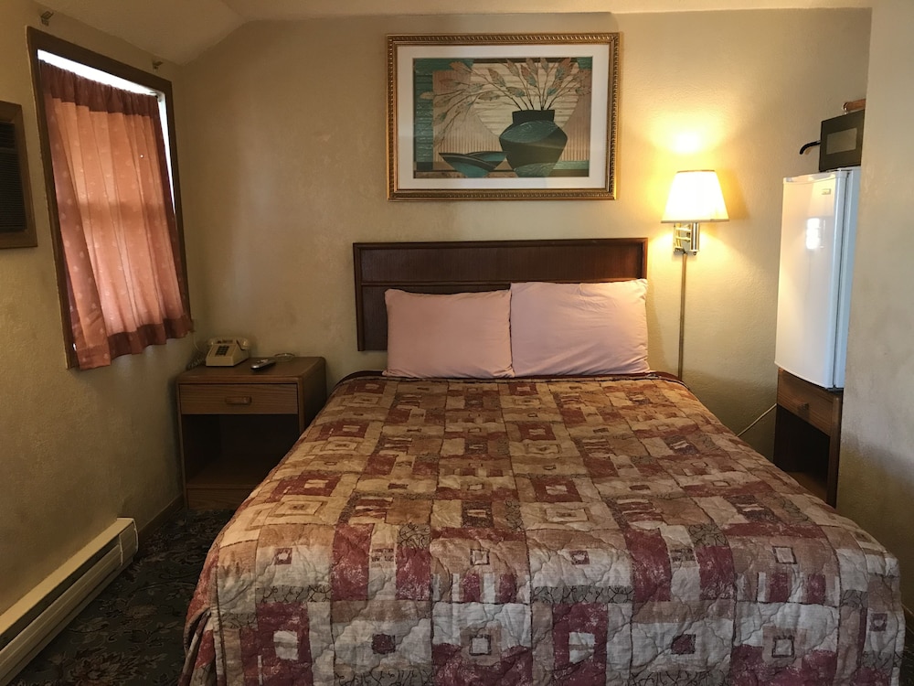 West Motel - photo 2