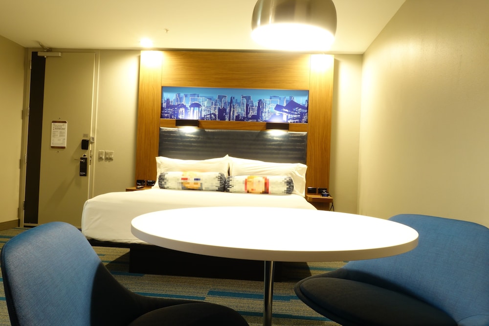 Aloft Raleigh Durham Airport Brier Creek - photo 12