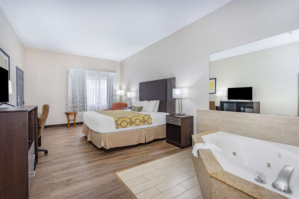 Baymont by Wyndham Midway Tallahassee - photo 36