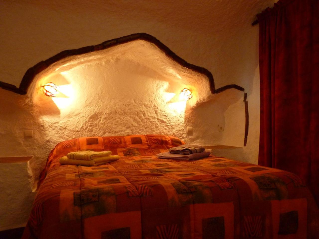 Cueva Las Rosas Vtar Gr 02108 — 4-Star Luxury Hotel in Guadix, Spain
