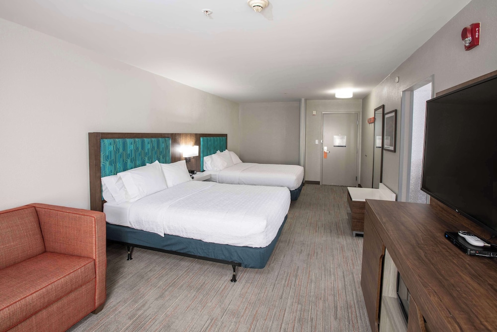Hampton Inn Dry Ridge - photo 29