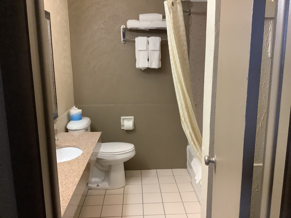 Silver Spur Vintage Inn & Suites - photo 53