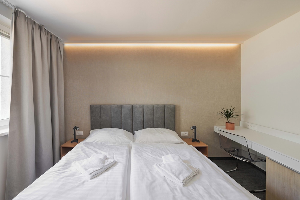 Hotel Taxis Bratislava — Bratislava — photo 2