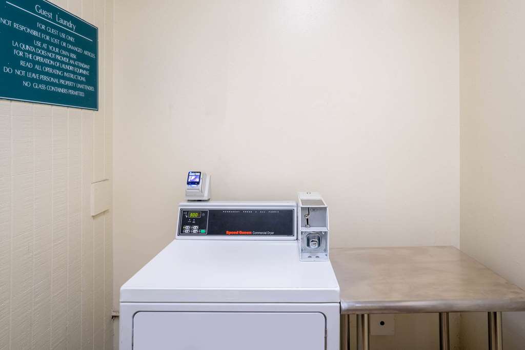 La Quinta Inn & Suites by Wyndham Nashville Airport Opryland - photo 69