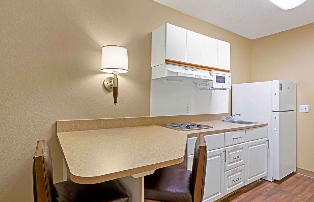 Extended Stay America Suites North Chesterfield Arboretum - photo 11
