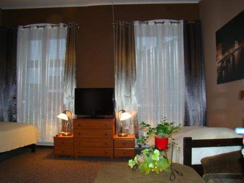 Hotel Polonia — hotel in Namyslow