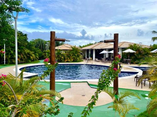 Vila dos Lírios Reserva Imbassaí apto aconchegante — 4-Star Luxury Hotel in Mata De Sao Joao, Brasil