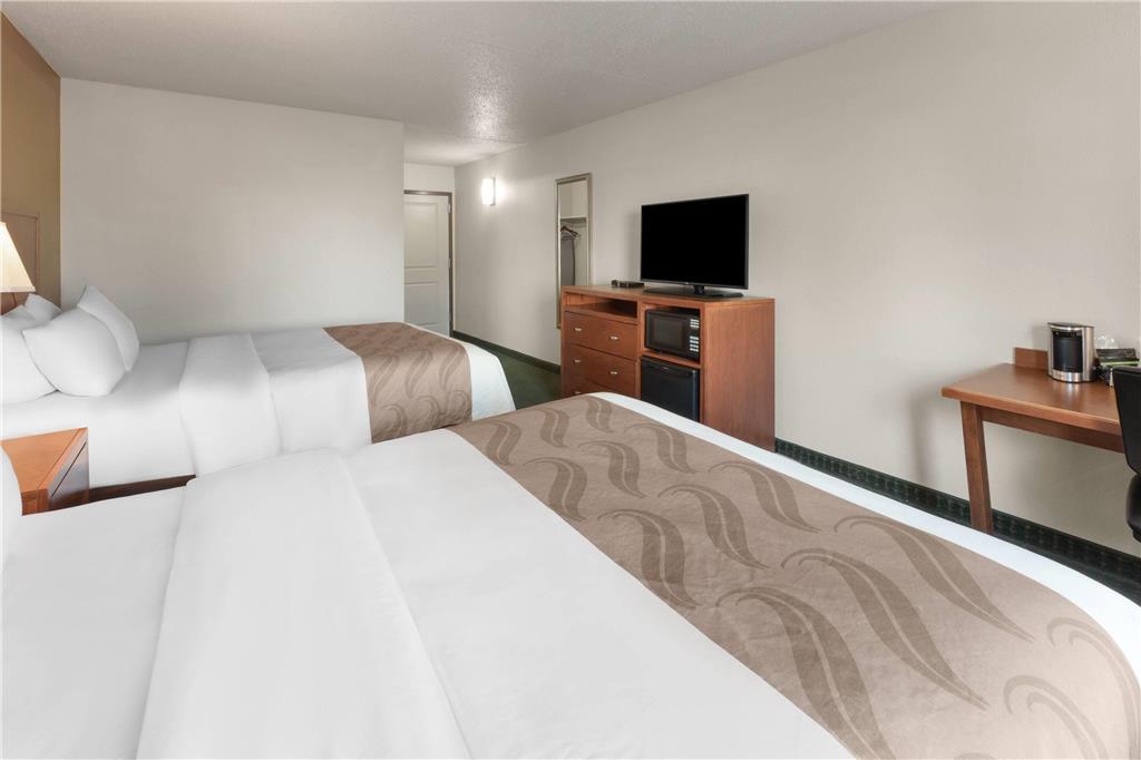 Baymont by Wyndham Jamestown Conference Center & Water Park - photo 15