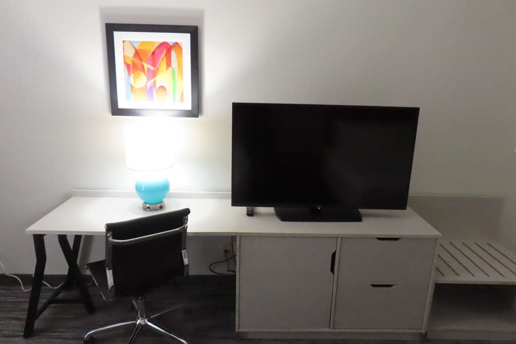 Best Western Heritage Inn Suites - photo 24