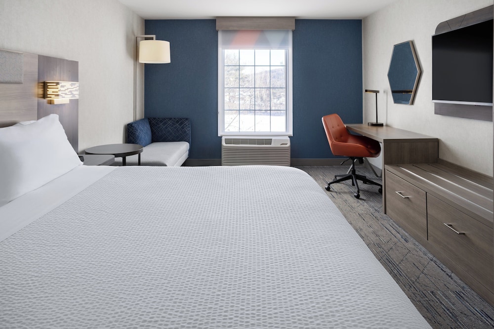 Holiday Inn Express Hotel & Suites Brattleboro by IHG - photo 21