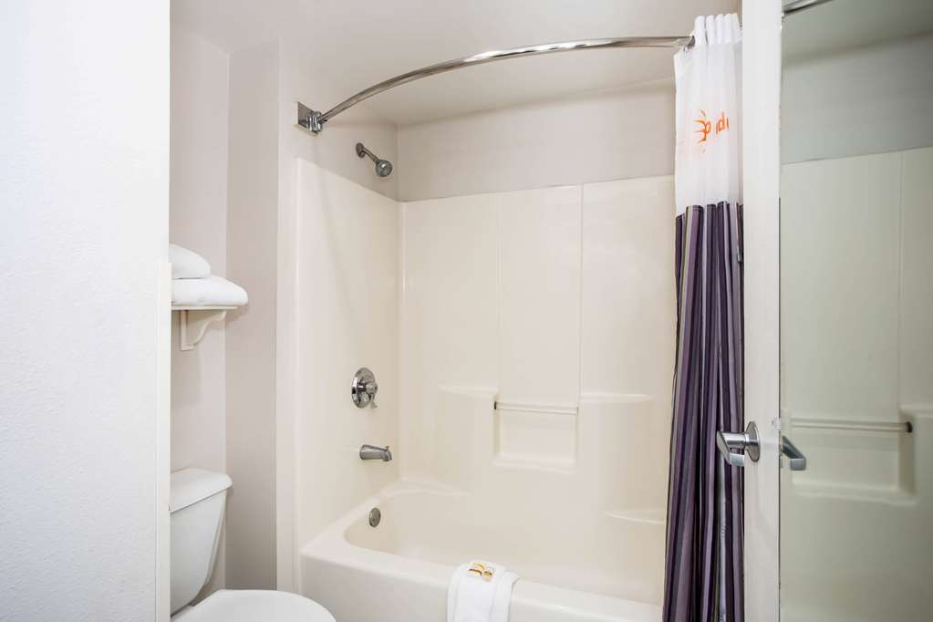 La Quinta Inn & Suites by Wyndham Melbourne Viera - photo 33
