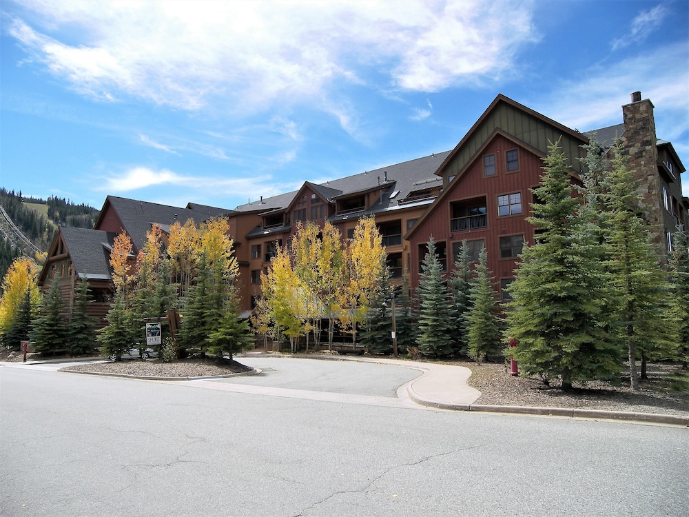 Springs 2 Bed 3 Bath Murphy in Keystone, United States