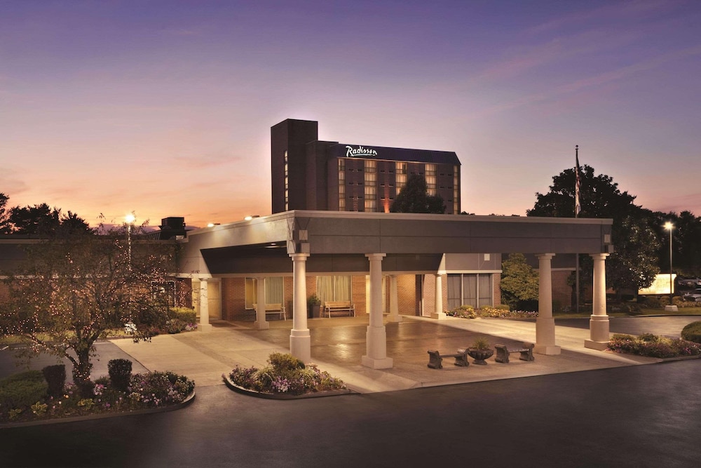 Radisson Hotel Louisville North in Clarksville, United States