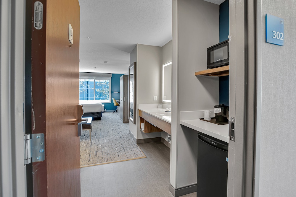 Holiday Inn Express Hotel & Suites Portland Jantzen Beach by IHG - photo 63