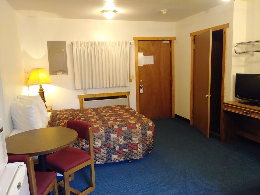 The Sturgis Motel - photo 6