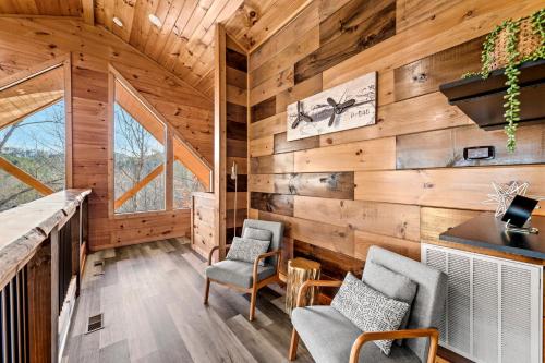 Calling Mountains by Avada Properties in Sevierville, United States