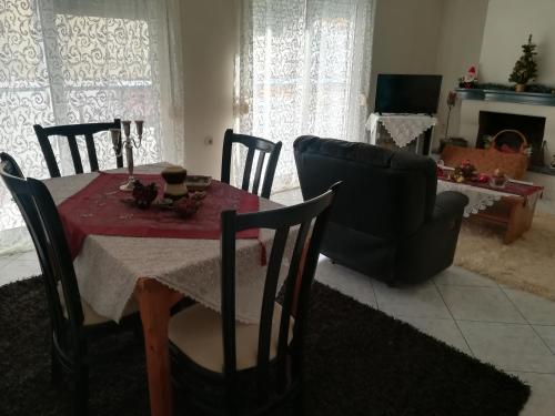 2nd Floor Apartment In Volos — 4-Star Luxury Hotel in Volos, Greece