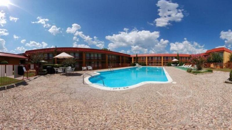Quality Inn Ada Near University - photo 48
