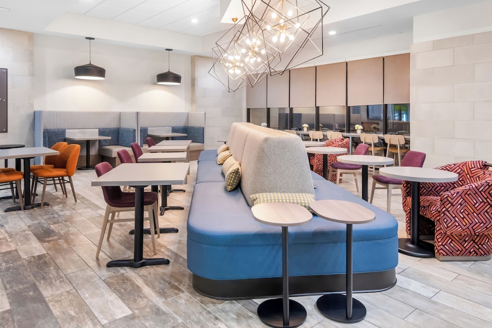 Home2 Suites by Hilton Dallas Grand Prairie - photo 6