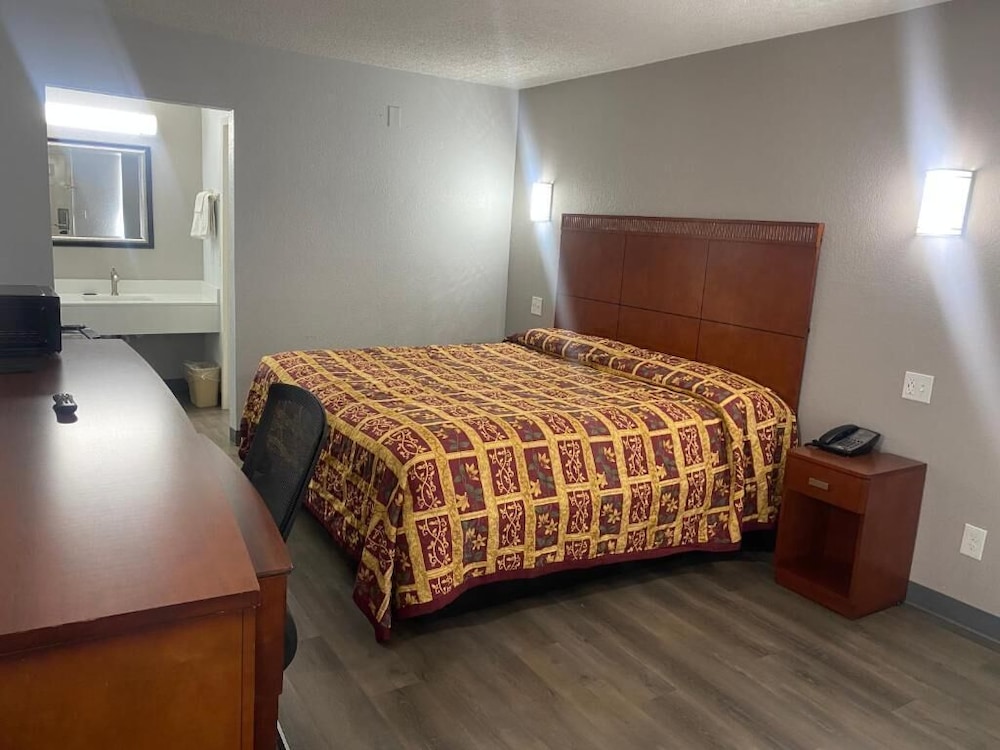 American Inn and Suites Atlanta Airport Jonesboro I 75 - photo 5