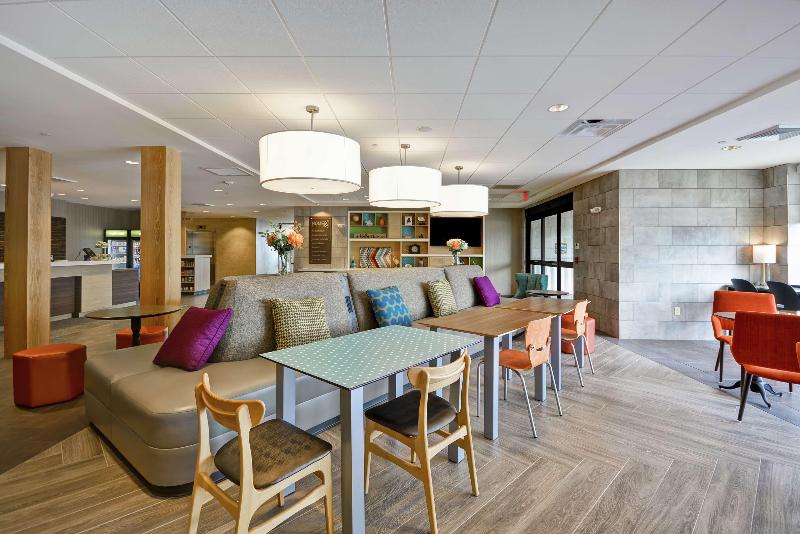 Home2 Suites by Hilton Portland Airport - photo 8