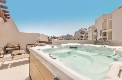 Colinas Bentor 34 Penthouse Pool View Jacuzzi — Arona