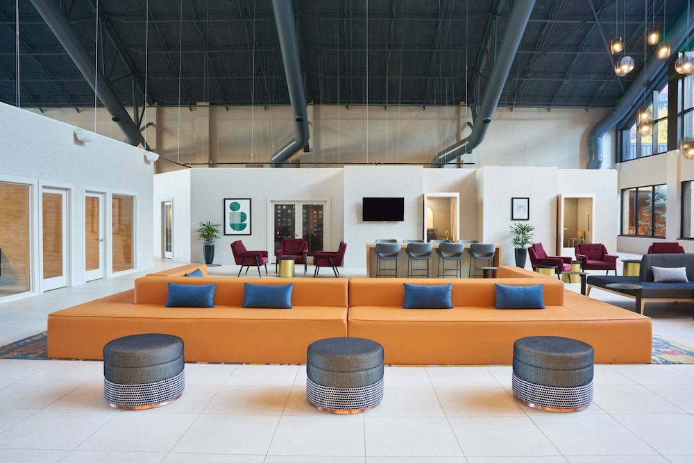 Sheraton Pittsburgh Hotel at Station Square - photo 2