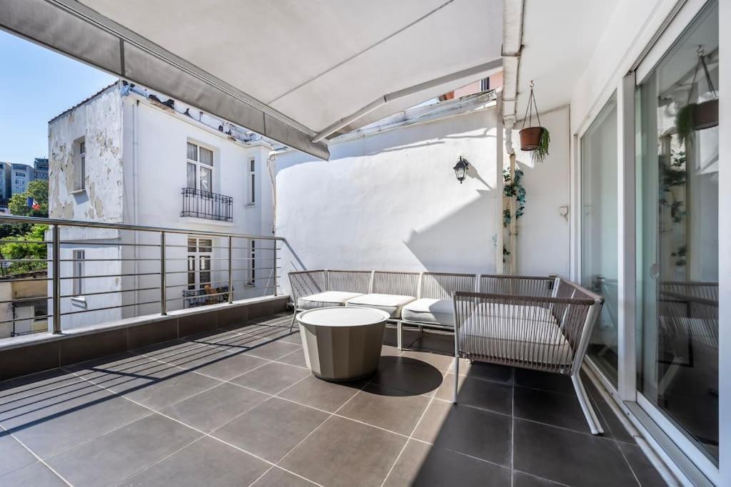 Stylish Duplex House with a Special Terrace — 4-Star Luxury Hotel in Istanbul, Turkey