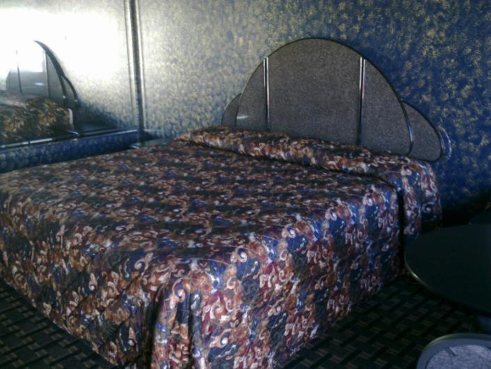 Eagle Inn - photo 16
