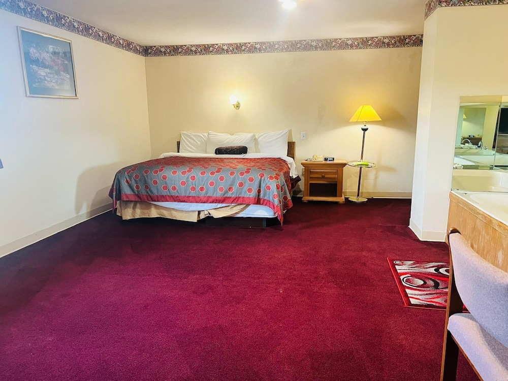 Villa Inn Motel - photo 3