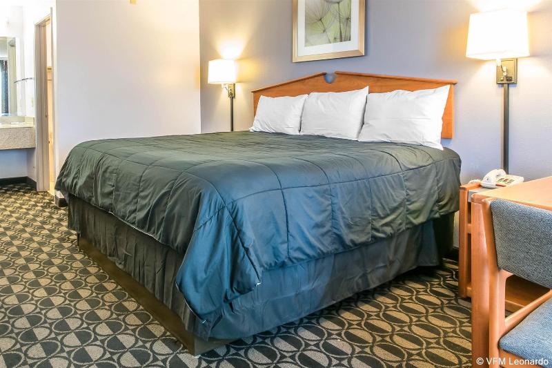 Studio 6 Suites Louisville KY Airport Expo Center - photo 20