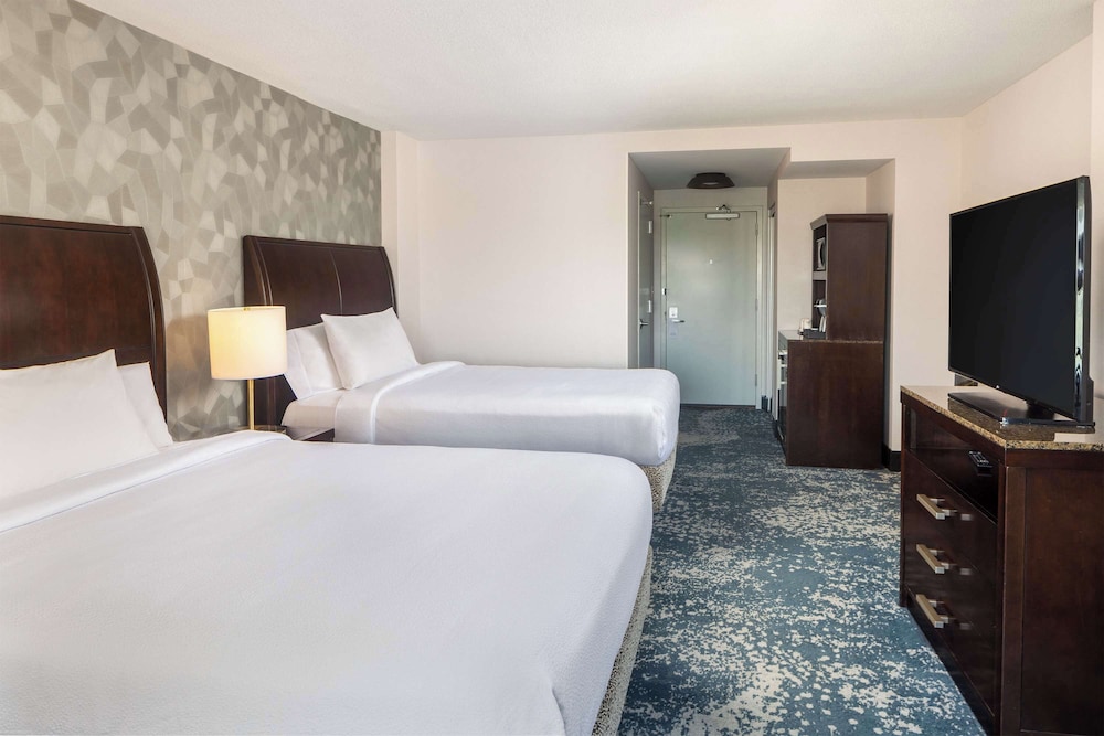 Hilton Garden Inn Bethesda Downtown - photo 14