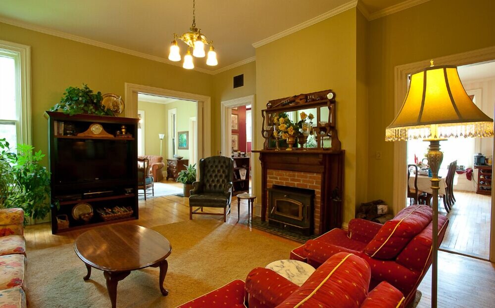 Apple Tree Lane Bed & Breakfast - featured photo
