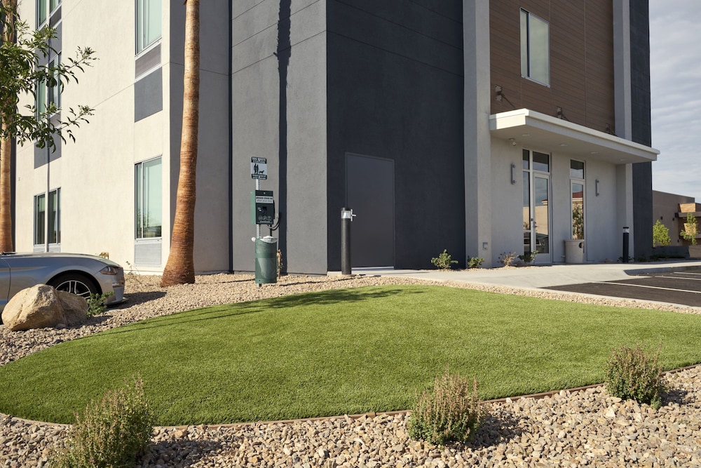 SpringHill Suites by Marriott Las Vegas Airport - photo 23