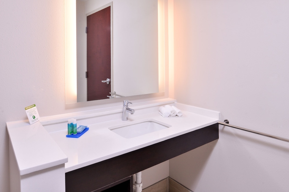Holiday Inn Express Bethlehem by IHG - photo 19