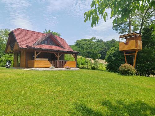 Brunarica Lorentia in Brezice, Slovenia