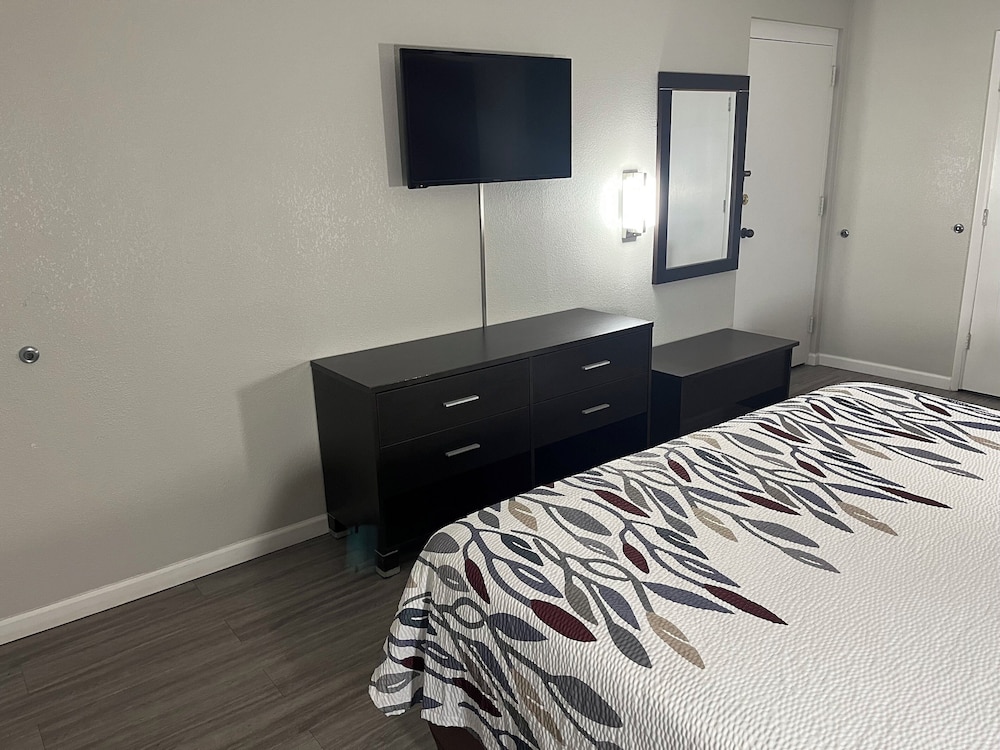 Days Inn by Wyndham Rockingham - photo 9