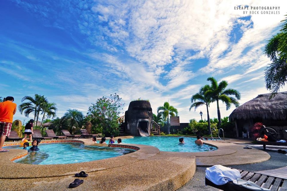 El Puerto Marina Beach Resort And Vacati — hotel in Lingayen
